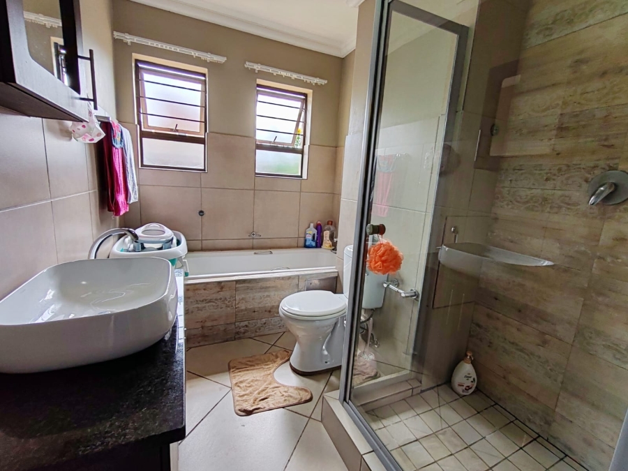 4 Bedroom Property for Sale in Grimbeeck Park North West